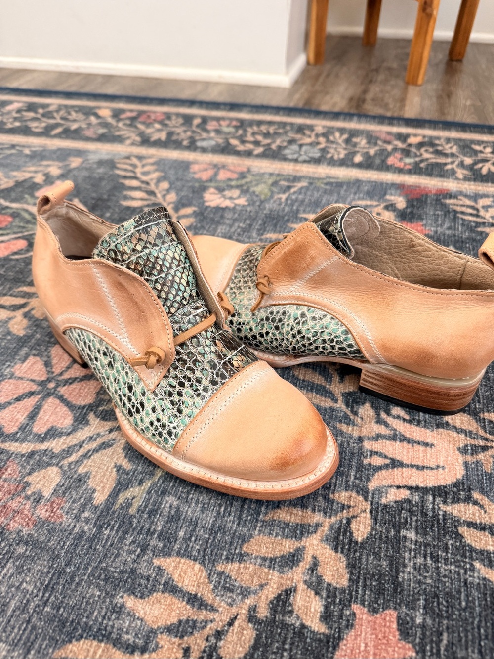 freebird Cream & Black Leather Oxford Shoe